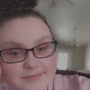 Meet your Posher, Mia